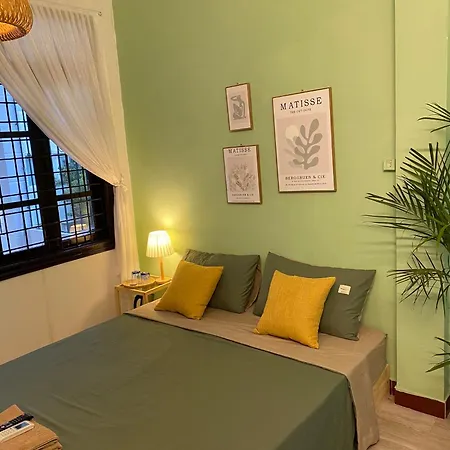 Michi Ly Nam De 100M Den Pho Duong Tau Apartment Hanoi Exterior photo
